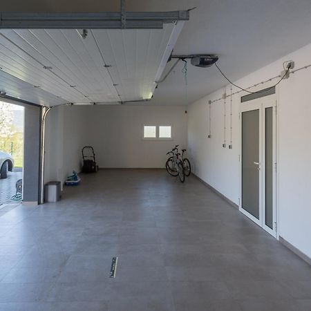 Luxury Villa Nadalina-Dicmo Dugopolje Bagian luar foto