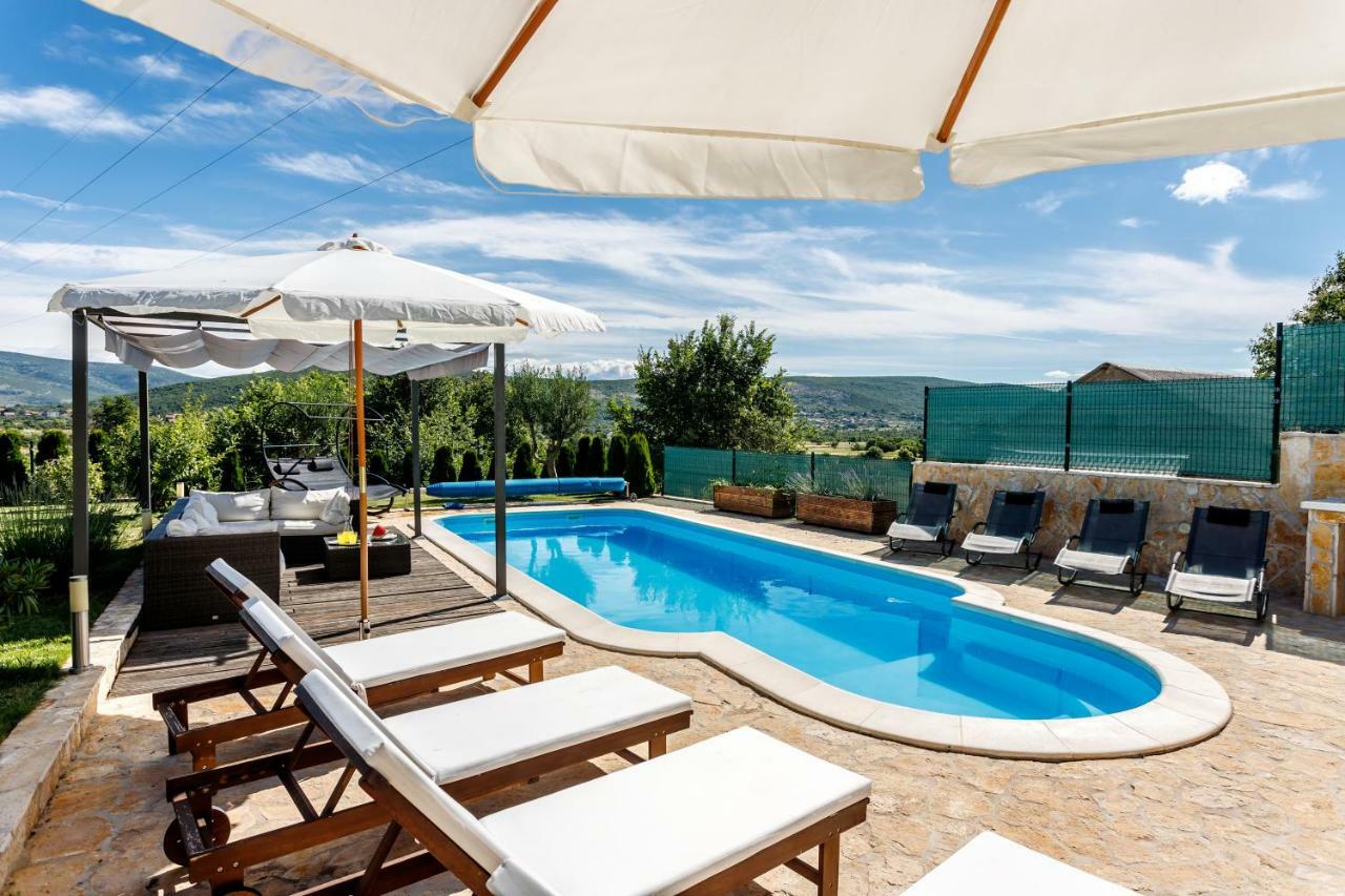 Luxury Villa Nadalina-Dicmo Dugopolje Bagian luar foto