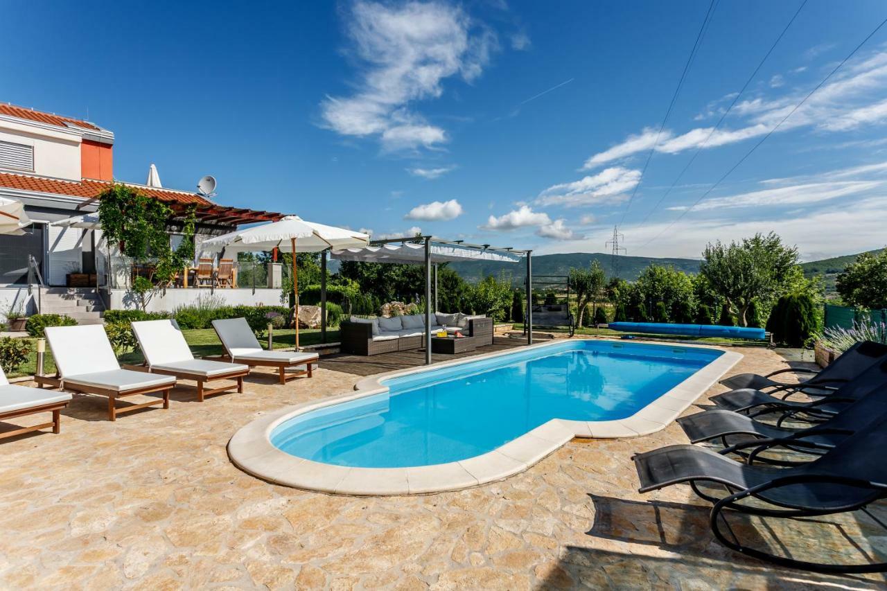 Luxury Villa Nadalina-Dicmo Dugopolje Bagian luar foto