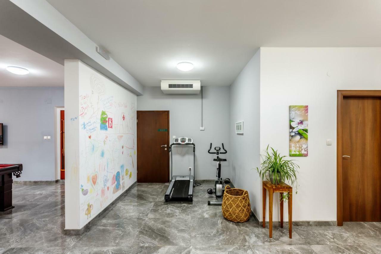 Luxury Villa Nadalina-Dicmo Dugopolje Bagian luar foto
